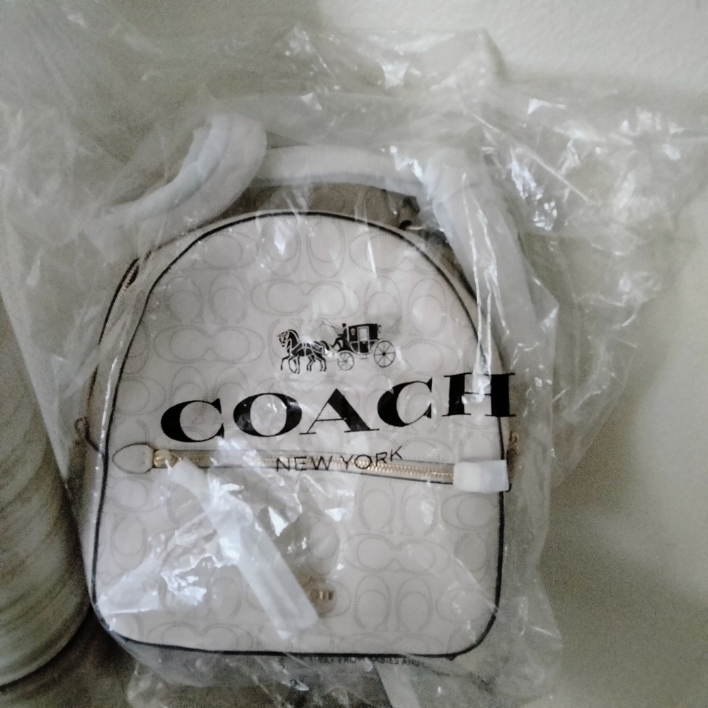 Coach White Backpack 🤍 - Picture 8 of 9